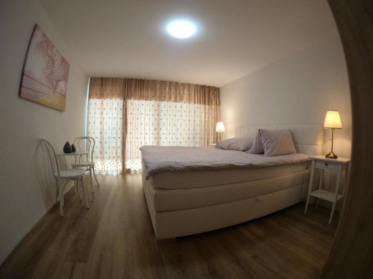 The Golf Apartments Интерлакен Екстериор снимка