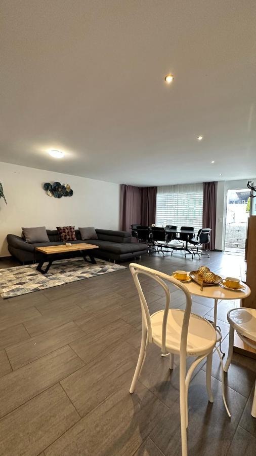The Golf Apartments Интерлакен Екстериор снимка