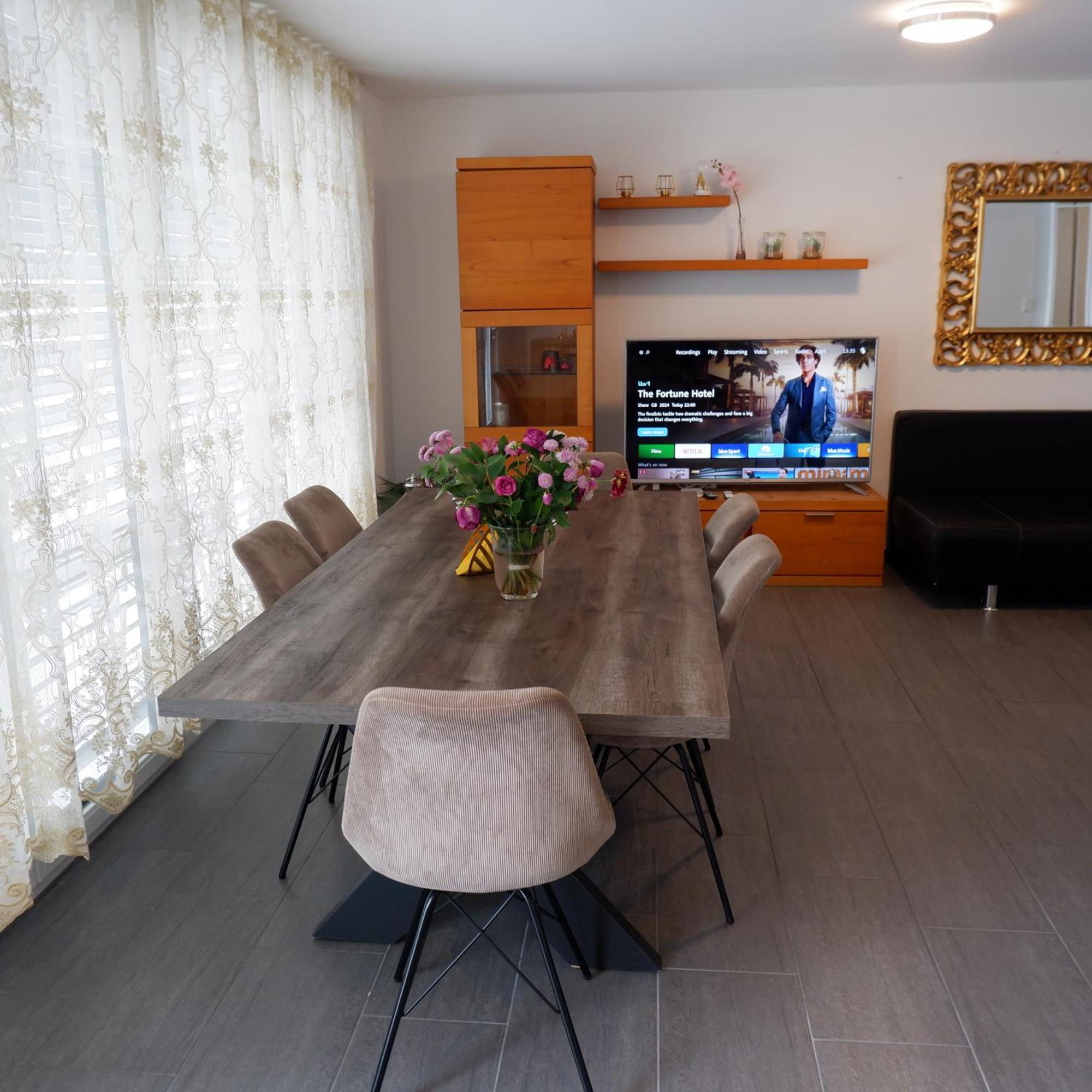 The Golf Apartments Интерлакен Екстериор снимка